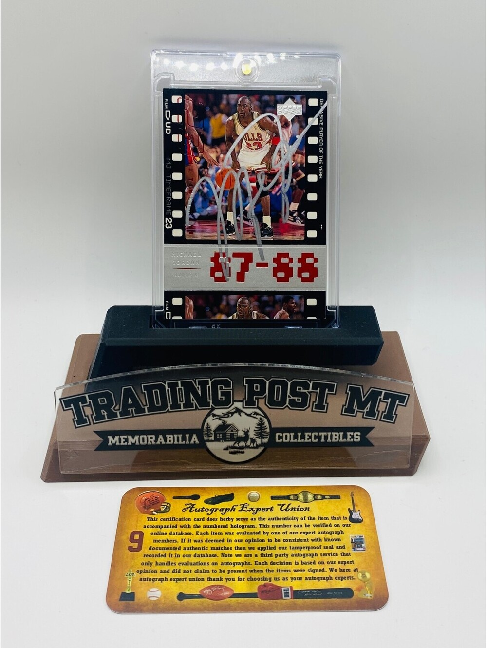 Michael Jordan Signed Card With COA (121056) (Bulls)